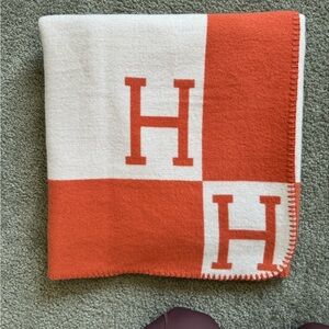 “H” inspired blanket